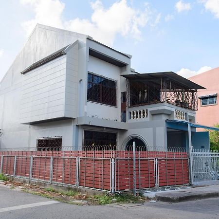 Bluebell House Hatyai - Cosy 3 Bedrooms For 10 Pax - 9 Mins Drive To Lee Grd Ban Kho Hong Zewnętrze zdjęcie
